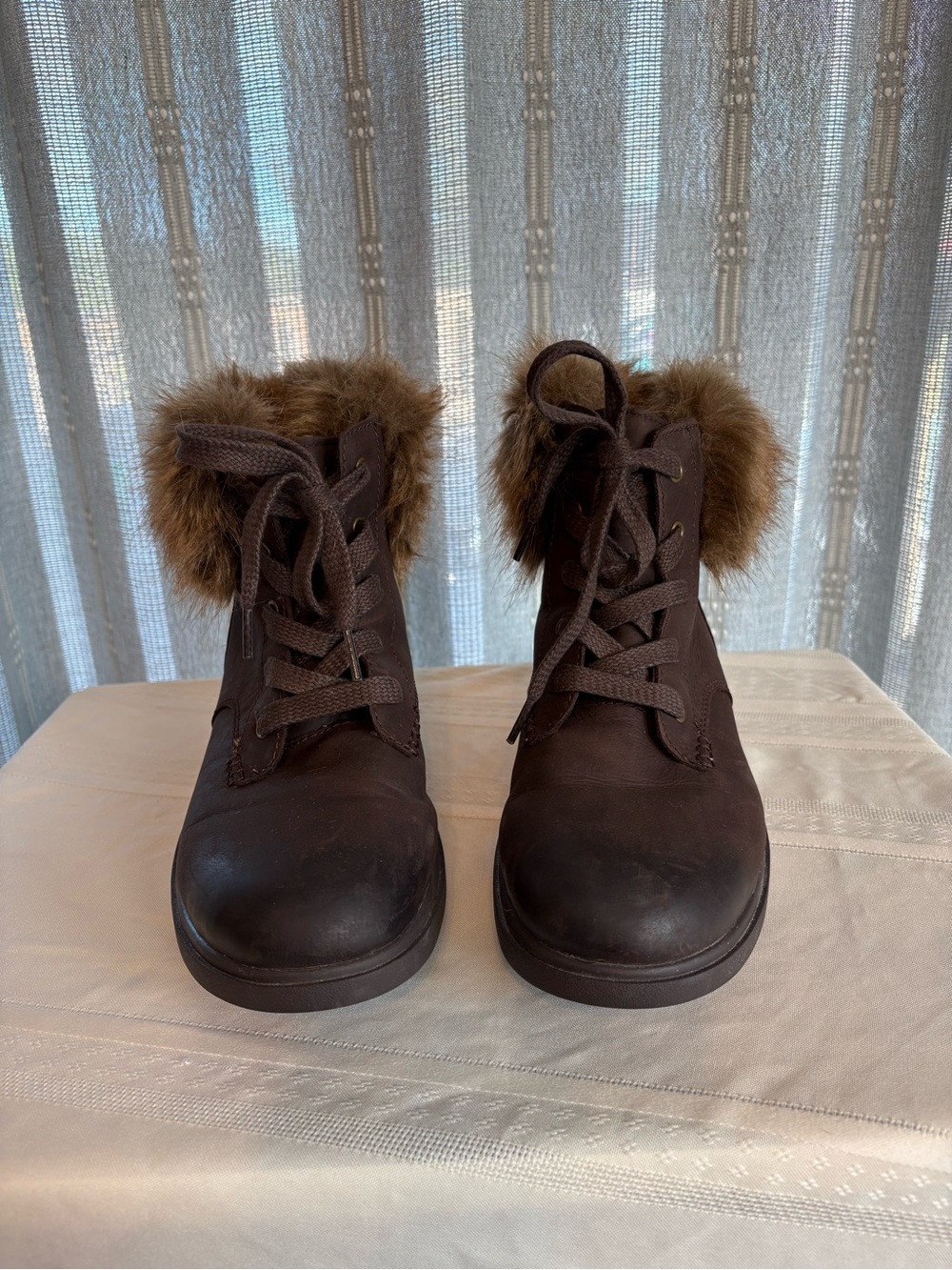 UGG Women’s Harrison Lace Topped Boot